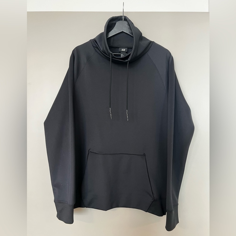 H&M Men’s Black Mock Neck Sweatshirt